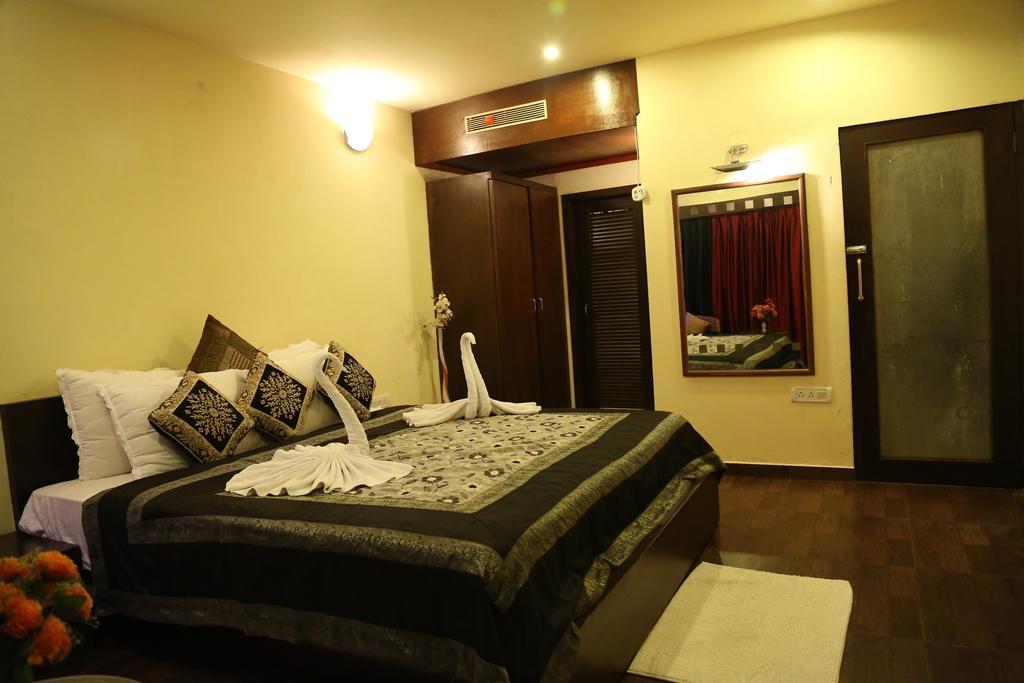 נאסיק Meuse Jupiter Business And Luxury Hotel חדר תמונה