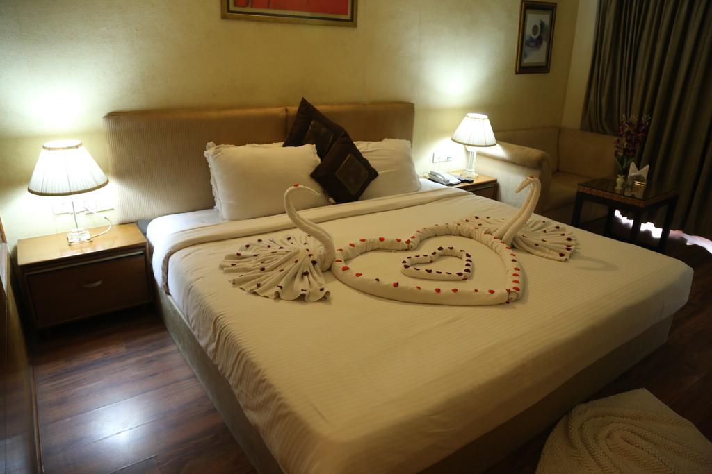 נאסיק Meuse Jupiter Business And Luxury Hotel חדר תמונה