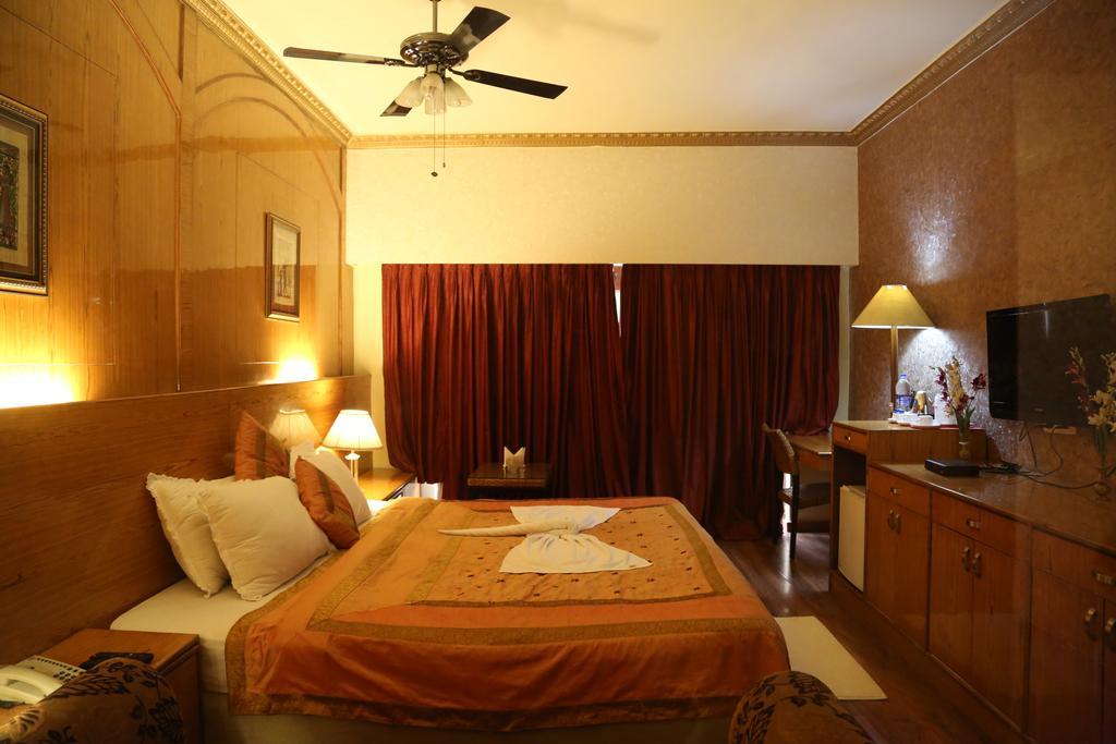 נאסיק Meuse Jupiter Business And Luxury Hotel חדר תמונה