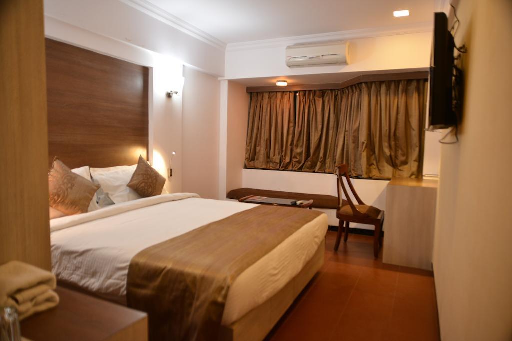 נאסיק Meuse Jupiter Business And Luxury Hotel חדר תמונה