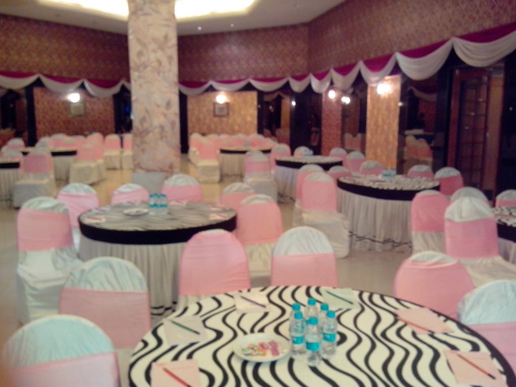נאסיק Meuse Jupiter Business And Luxury Hotel מראה חיצוני תמונה