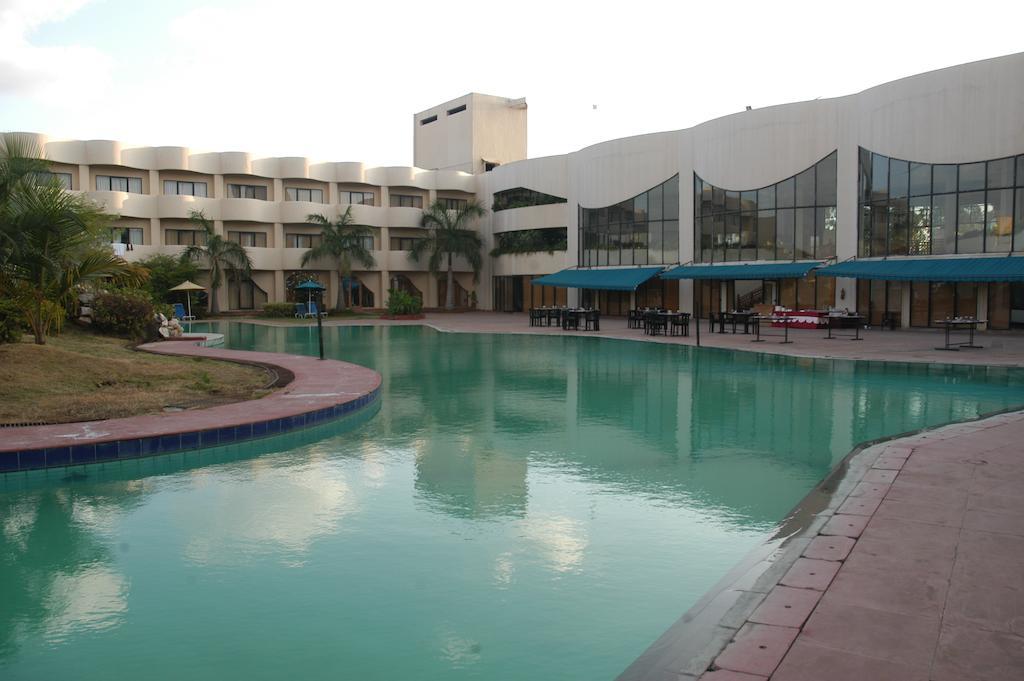 נאסיק Meuse Jupiter Business And Luxury Hotel מראה חיצוני תמונה